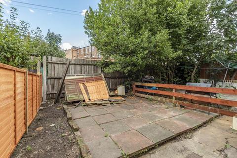 Flat 1, 4 Nelgarde Road, London, SE6 4TF