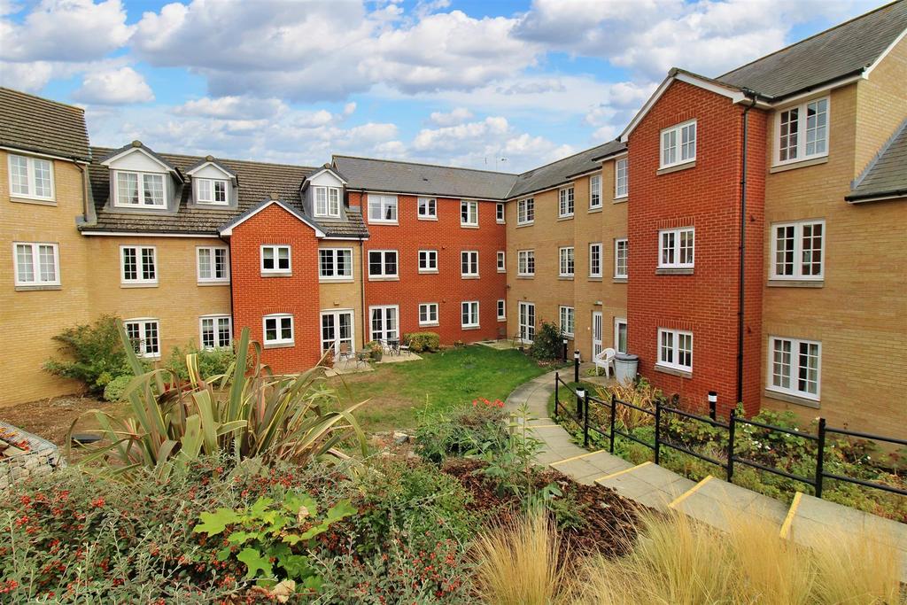 Coopers Avenue, Maldon 1 bed apartment for sale £140,000