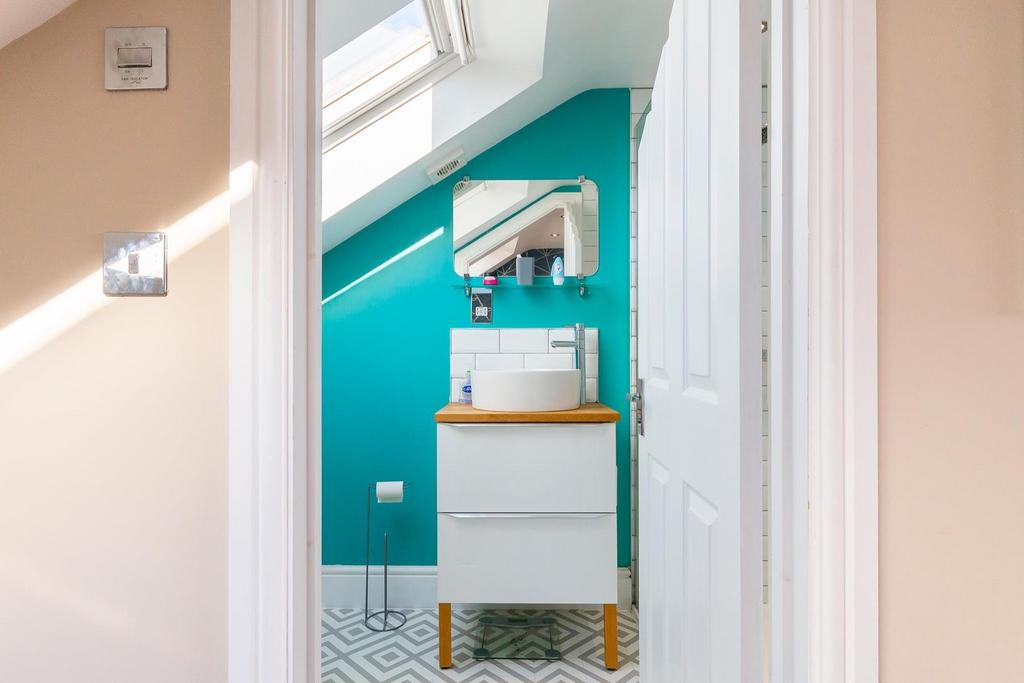 TEERTSYBUR38 - Ensuite B.jpg
