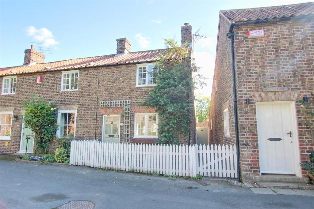 Eastgate, Lund, Driffield 2 bed cottage £295,000