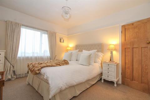 29 Carr Lane, Rawdon, Leeds, LS19 6PD