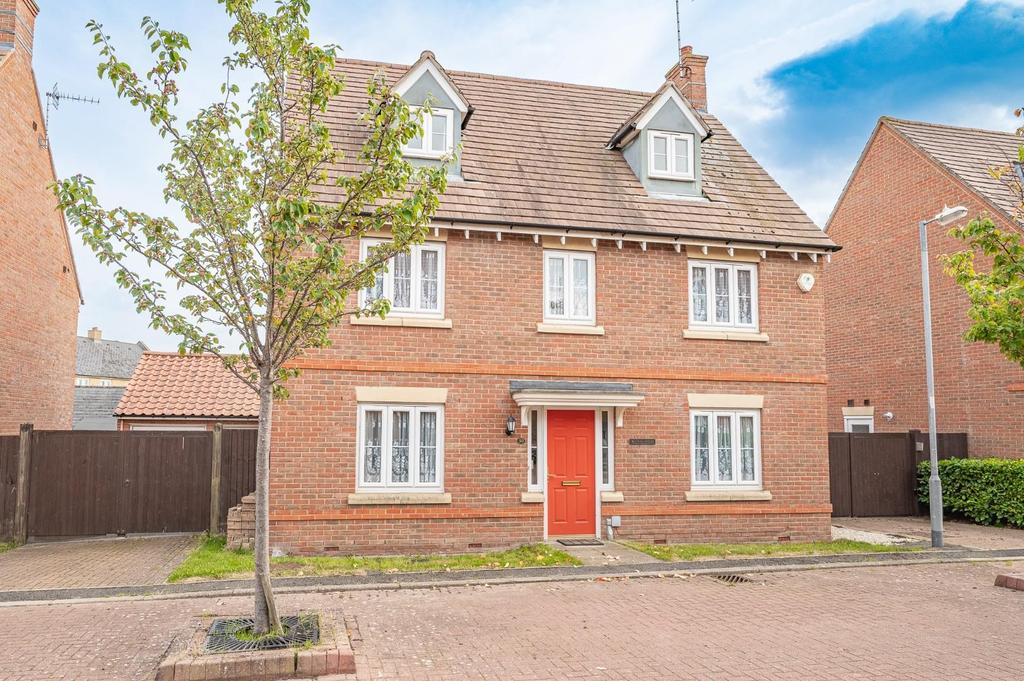 Tyler Avenue, Flitch Green, Dunmow 5 bed detached house for sale £550,000