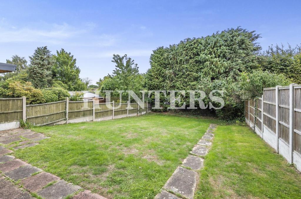 Bourne End, Hornchurch 3 bed house £425,000