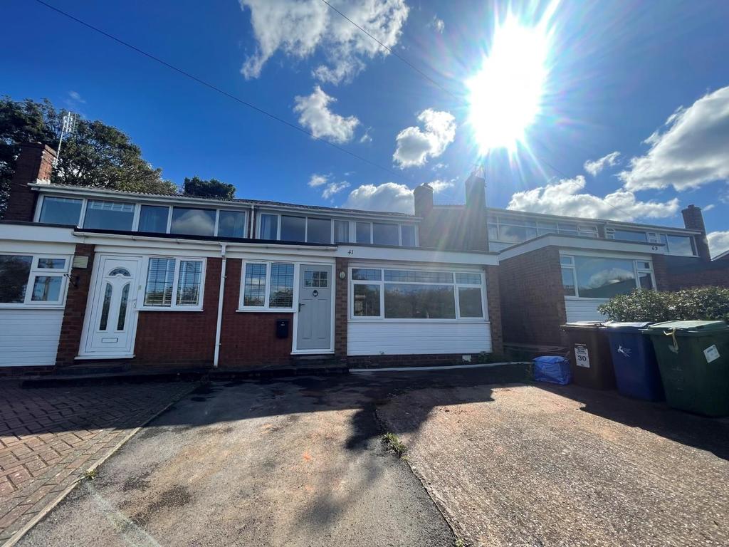 Bower Lane, Rugeley WS15 2RD 3 bed house £850 pcm (£196 pw)