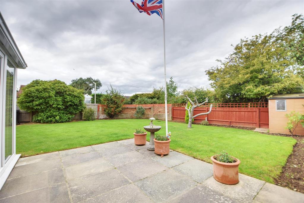 Penny Lane, BexhillOnSea 2 bed detached bungalow £450,000