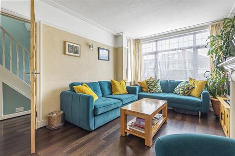 12 Cheyne Hill, Surbiton, KT5 8BN