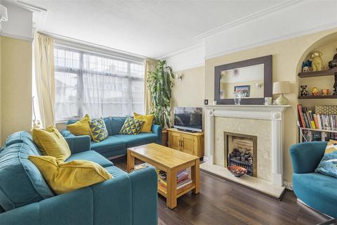 12 Cheyne Hill, Surbiton, KT5 8BN