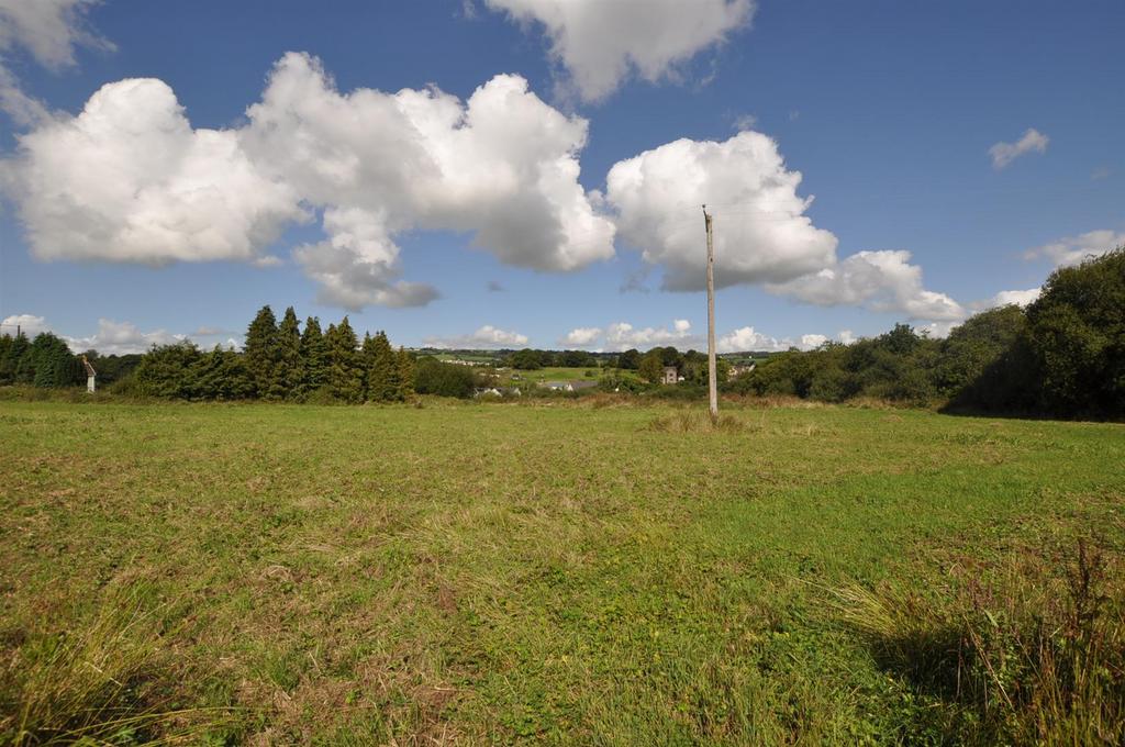 Llannon Road, Pontyberem, Llanelli Plot £700,000