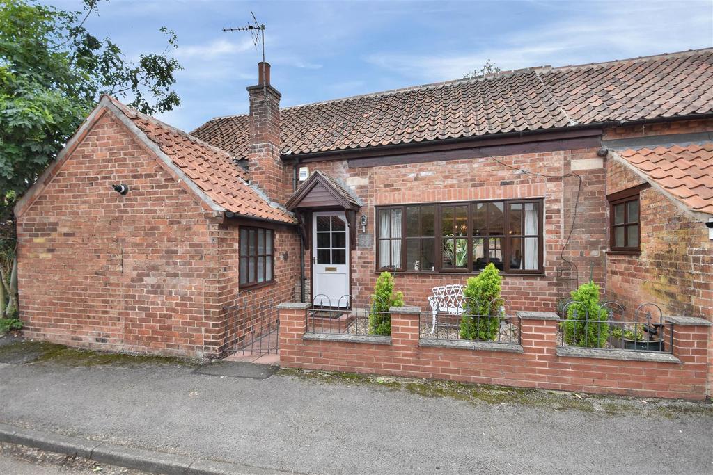 Dykes End, Collingham, Newark 3 bed character property for sale £350,000