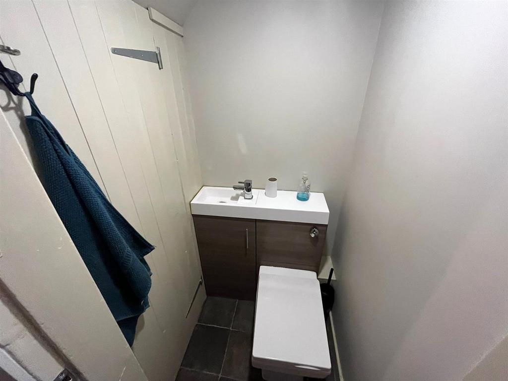 Cloakroom (wc)