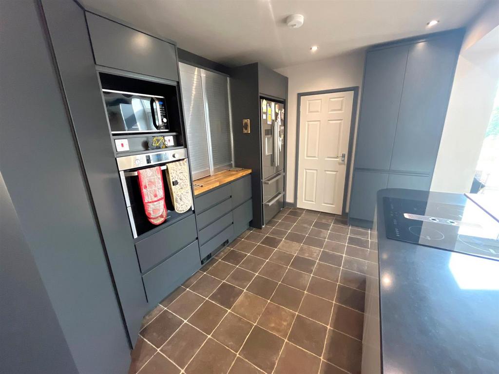 Breakfast Kitchen