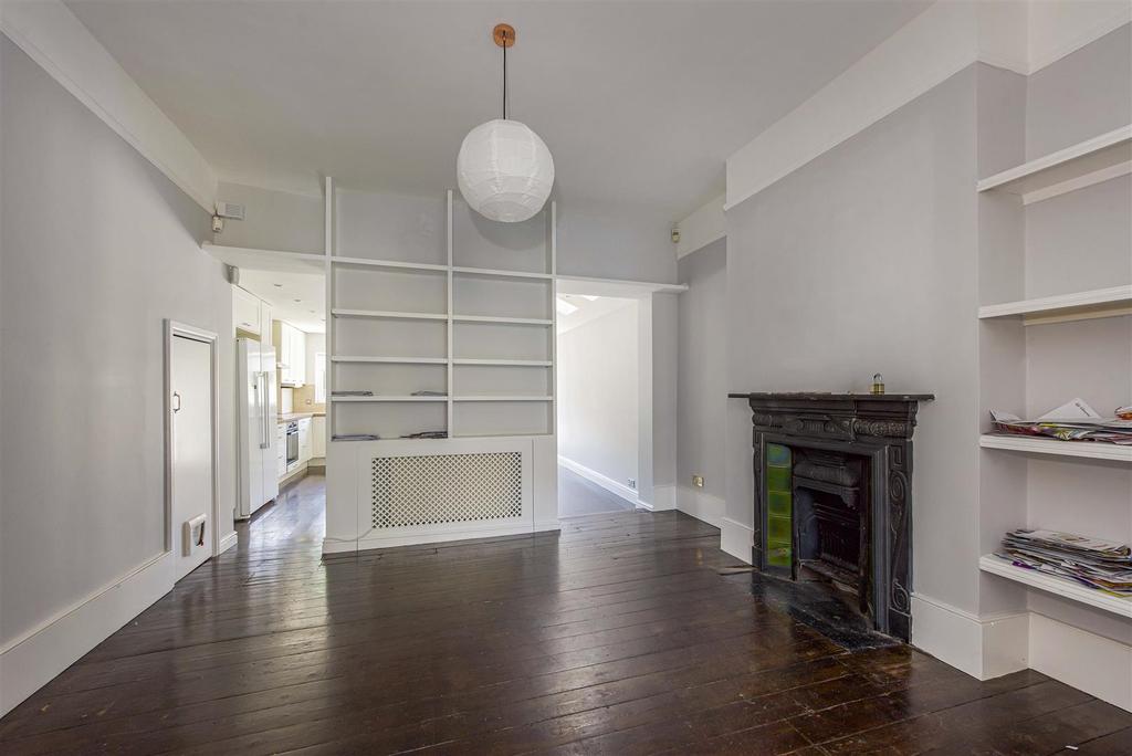 Grove Avenue, Twickenham 4 bed terraced house £3,600 pcm (£831 pw)