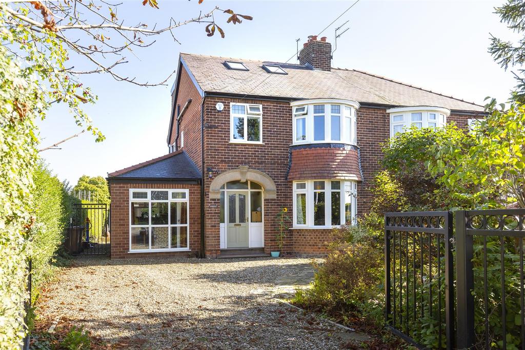Yapham Road, Pocklington, York 4 bed semidetached house £395,000