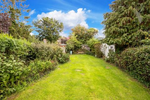 31 Buxton Road, Theydon Bois, Epping, CM16 7HD