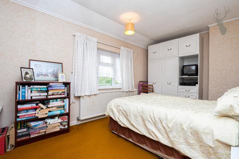 31 Buxton Road, Theydon Bois, Epping, CM16 7HD
