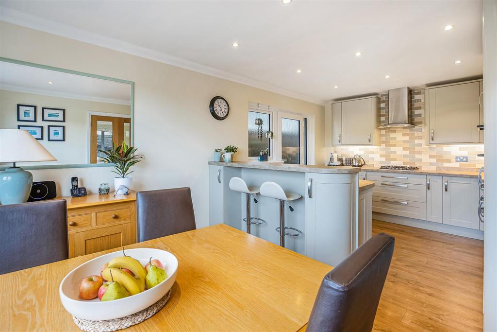 Churchfields, Dartmouth 3 bed detached house £650,000