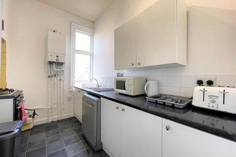 2 bedroom flat for sale, Filey Road, Scarborough