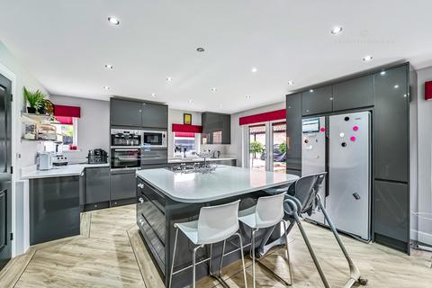 4 bedroom house for sale - Thorneycroft Lane, Downhead Park, Milton Keynes, MK15