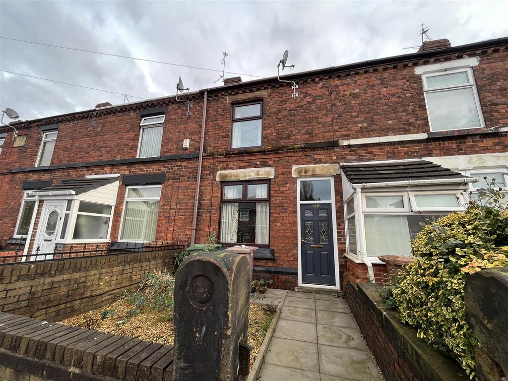 Islands Brow, St. Helens 2 bed terraced house £70,000