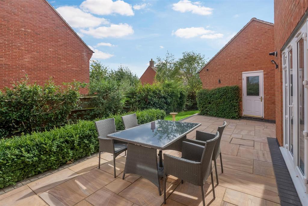 50 Beecham Road-3.jpg