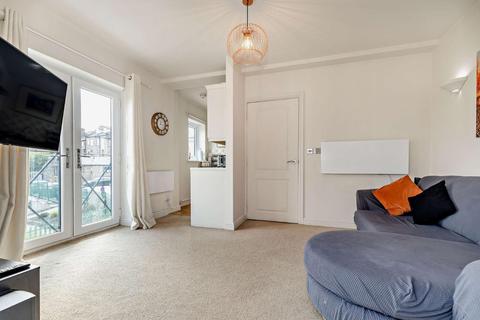 1 Devonshire Mews, Harrogate, HG1 4DU