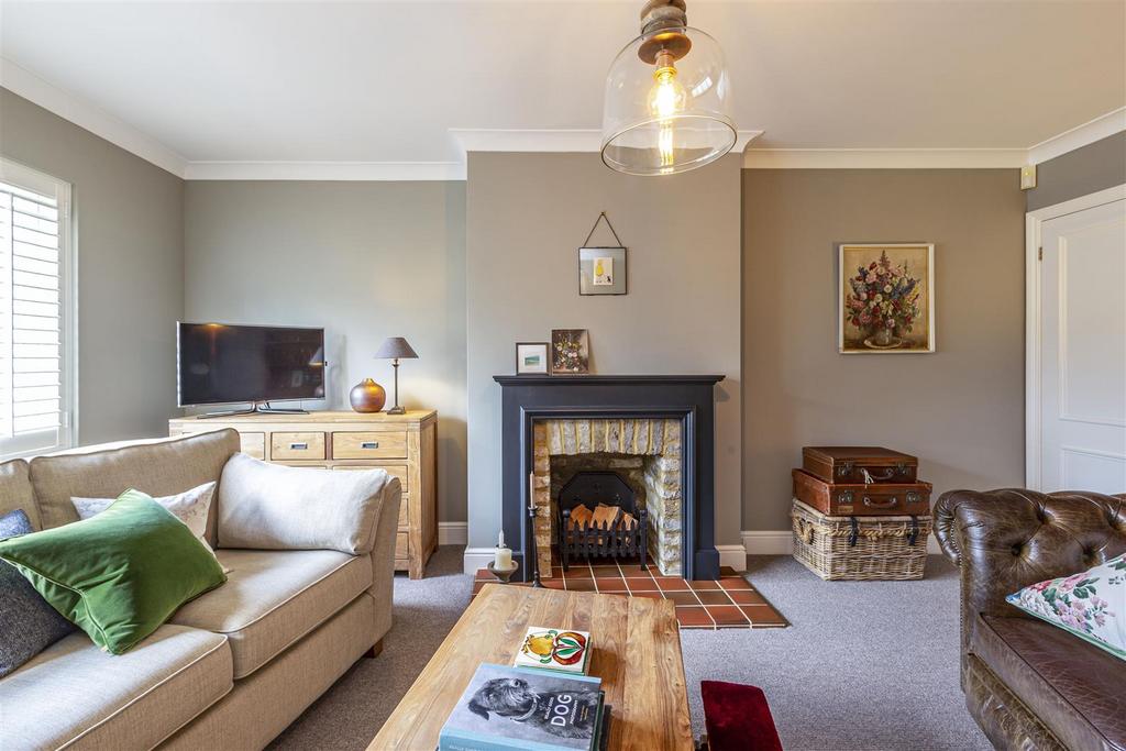 Woodham Park Way, Woodham 4 bed detached house for sale £1,000,000