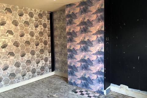10 Ashton Mount, Leeds, LS8 5BT