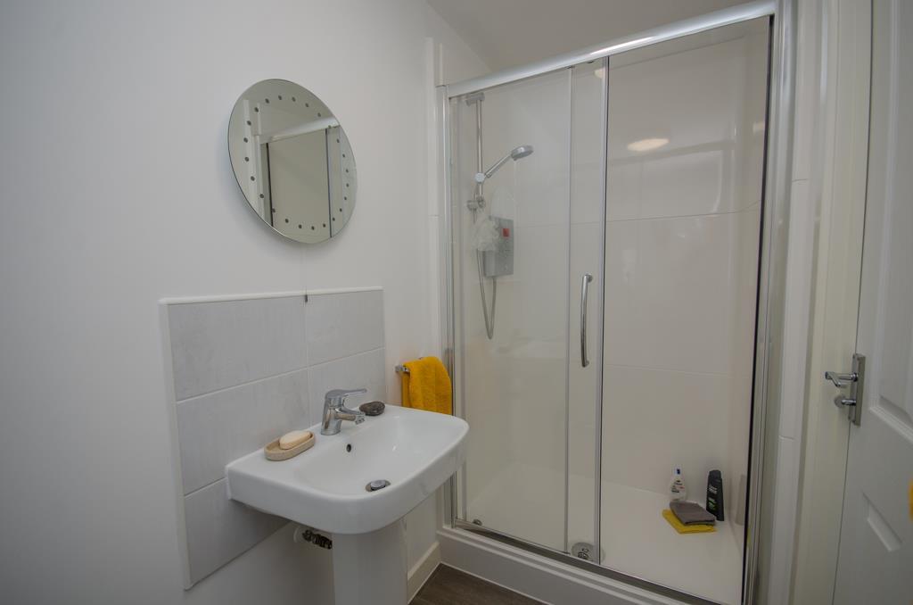 Ensuite.jpg