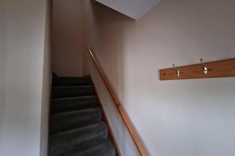 3 bedroom property to rent - White Abbey Road, Bradford