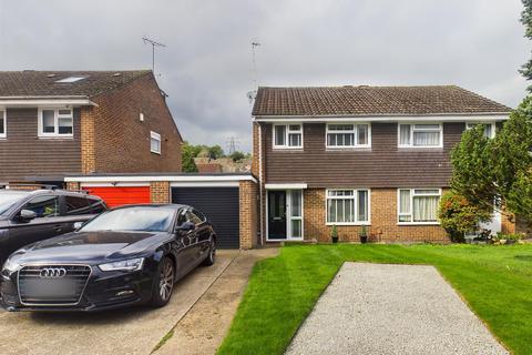 30 Quail Gardens, South Croydon, CR2 8TF