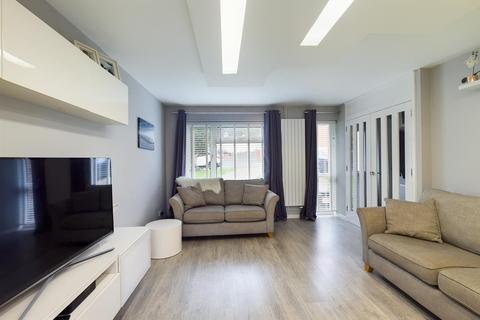 30 Quail Gardens, South Croydon, CR2 8TF