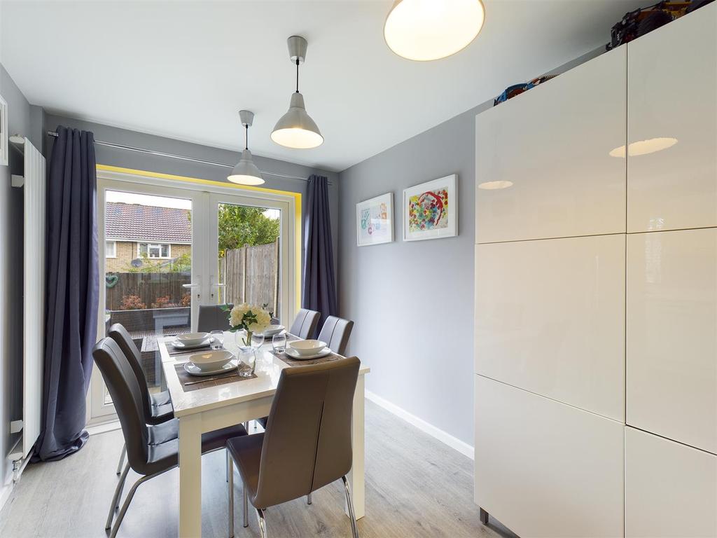 CAM00141 P1-PR0484-STILL07.jpg