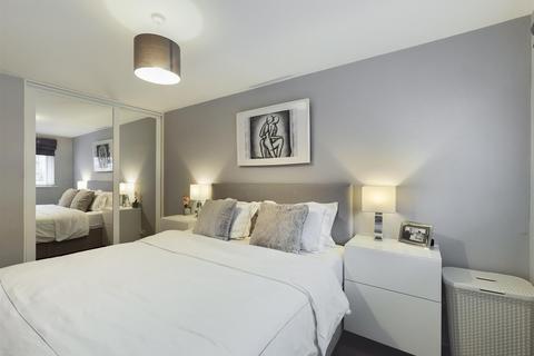 30 Quail Gardens, South Croydon, CR2 8TF