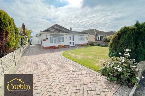 2 bedroom detached bungalow for sale - Greystoke Avenue, Bournemouth