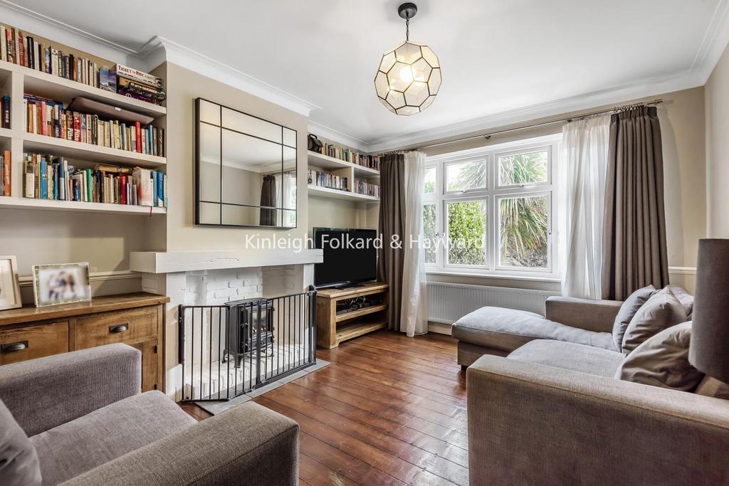 The Crescent, West Wickham 5 bed semidetached house £800,000