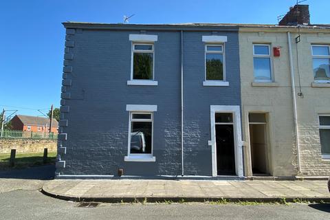 3 bedroom terraced house to rent - Leopold Street, Jarrow, Tyne and Wear, NE32 5AH