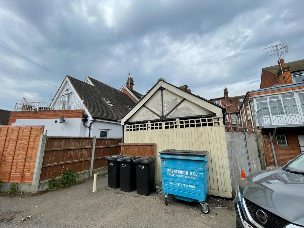 21-high-street-ingatestone-property-175-000