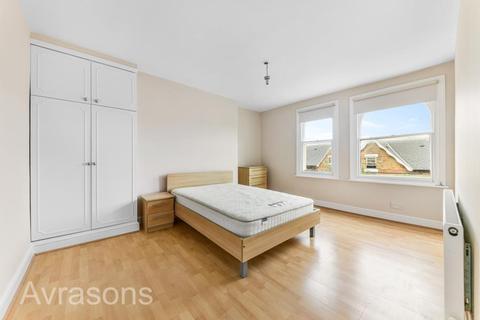 3 bedroom flat to rent - HAYTER ROAD, BRIXTON