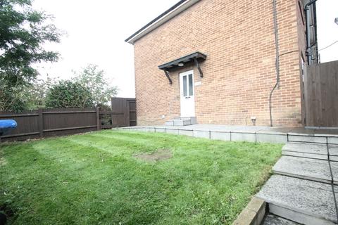 2 bedroom maisonette to rent, Slades Drive, Chislehurst, BR7