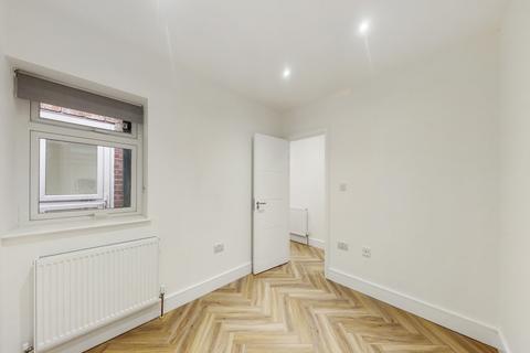 2 bedroom flat to rent - Northfield Avenue, Ealing, W13