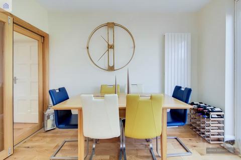 7 Stone Hall Road, London, N21 1LR