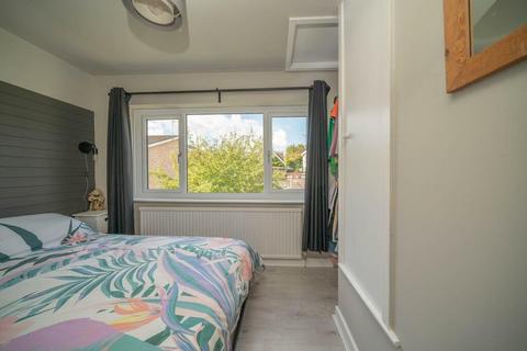 37 Aylesbury Close, Tytherington, Macclesfield, SK10 2LE