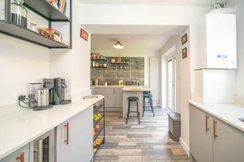 37 Aylesbury Close, Tytherington, Macclesfield, SK10 2LE