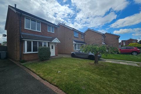 3 bedroom detached house to rent, Melrose Drive, Crewe, CW1