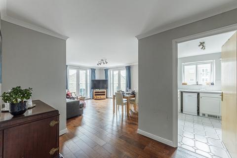 Flat 6, 12 Millennium Drive, London, E14 3GJ