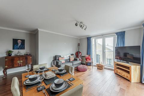 Flat 6, 12 Millennium Drive, London, E14 3GJ