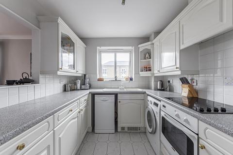 Flat 6, 12 Millennium Drive, London, E14 3GJ