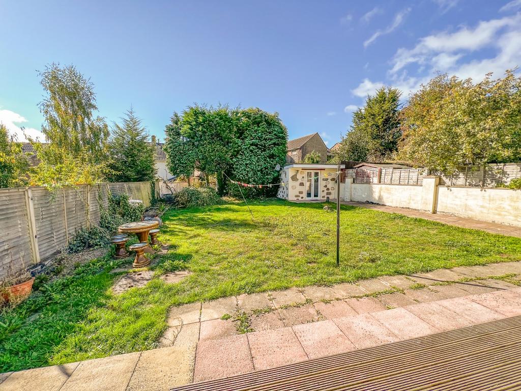 Lower Down Road, Portishead, North Somerset, BS20 4 bed bungalow for