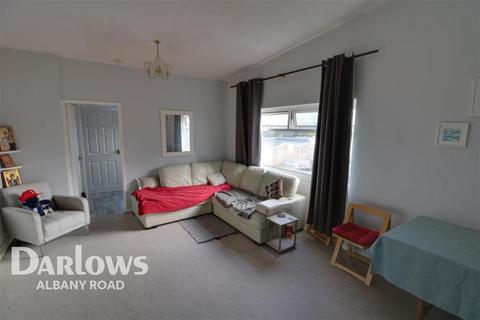 2 bedroom flat to rent - Chapel Wood