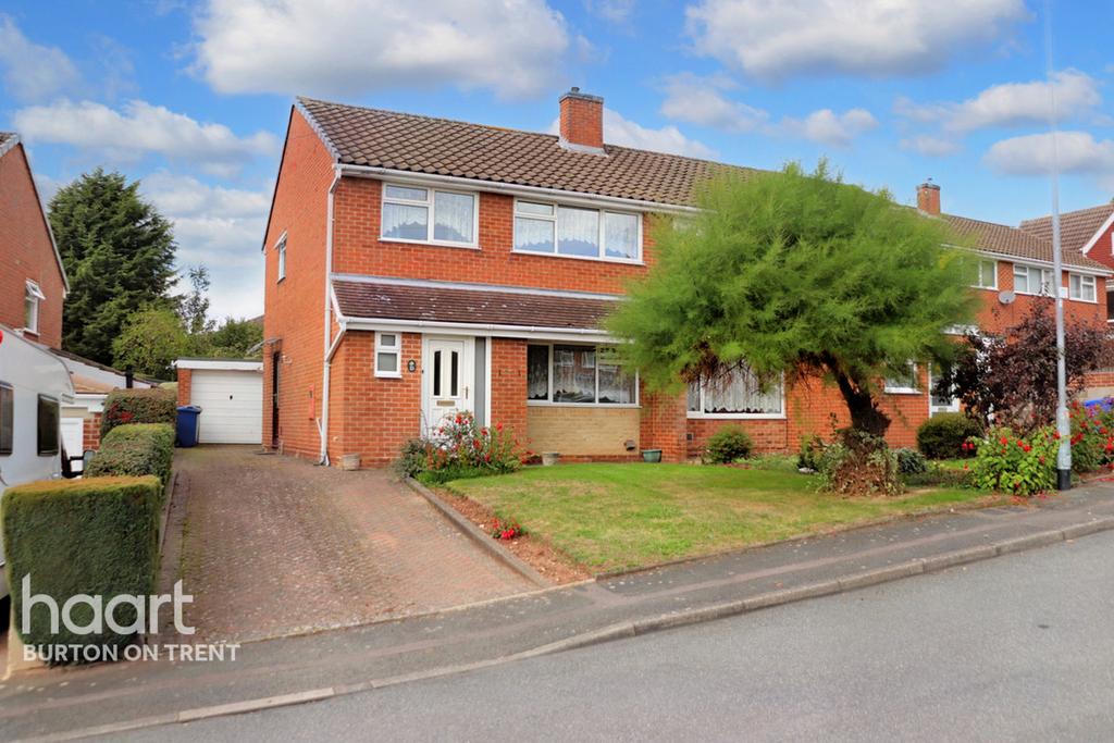 Sandringham Avenue, BurtonOnTrent 3 bed semidetached house for sale